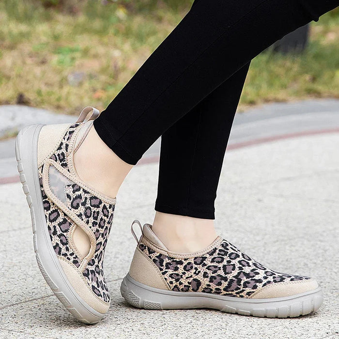 2025 Men's orthopedic wide foot swollen walking casual shoes thumb valgus adjustment soft and comfortable diabetic women's shoes