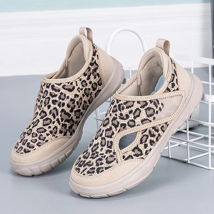 2025 Men's orthopedic wide foot swollen walking casual shoes thumb valgus adjustment soft and comfortable diabetic women's shoes